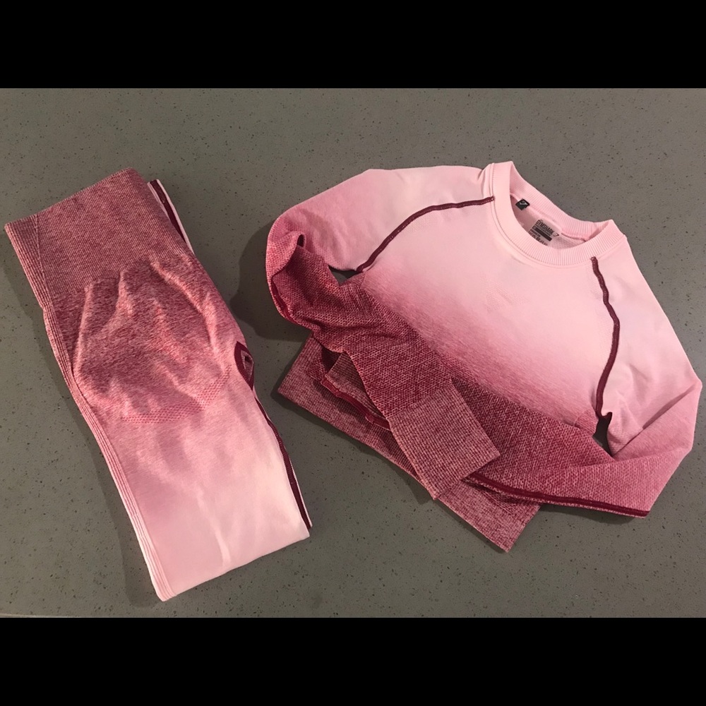 GYMSHARK PINK OMBRÉ // XS// Top & Bottom Set
